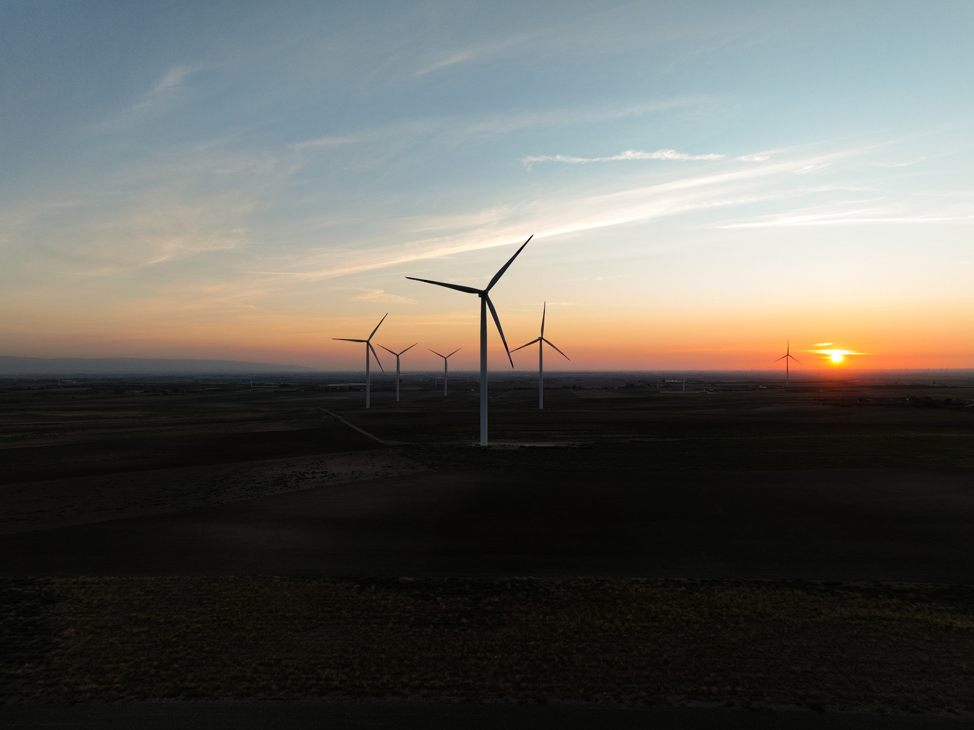 Impianto produzione energia verde eolica rinnovabile di Ponte Albanito